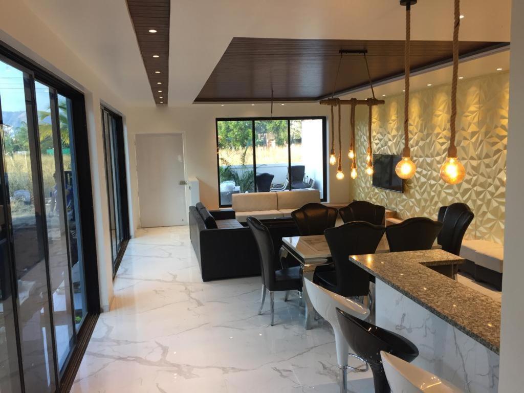 Platinum Villa 3Bhk 罗纳瓦拉 外观 照片